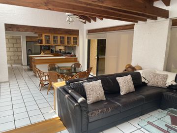 Hermosa Casa en venta ubicada en exclusiva Colonia Delicia Zona Dorada de Cuernavaca