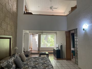Hermosa Casa en venta ubicada en exclusiva Colonia Delicia Zona Dorada de Cuernavaca