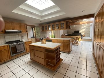 Hermosa Casa en venta ubicada en exclusiva Colonia Delicia Zona Dorada de Cuernavaca