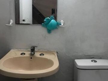 VENTA, EL BOSQUE, CASA DE 2 PISOS, 3 DORM. 1 BAÑO