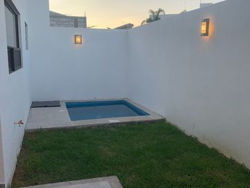 Casa en Venta en Preserve Juriquilla, Alberca Propia, 4 Recamaras, Lujo