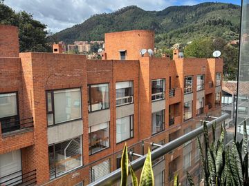 apartamento en arriendo en santa ana-usaquén. Cod A52213