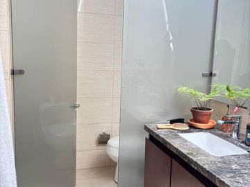 apartamento en arriendo en santa ana-usaquén. Cod A52213