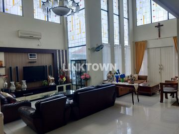 Jarang Ada Rumah Modern Lokasi Hook Strategis di Delta Sari