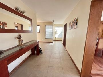 Casa en venta de 3 dorm. en Las Condes