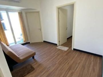 Apt. Eastcoast Amor LANTAI 22, SEMI FURNISH