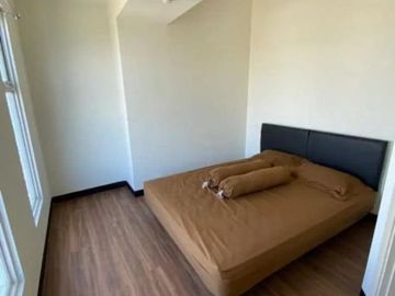 Apt. Eastcoast Amor LANTAI 22, SEMI FURNISH