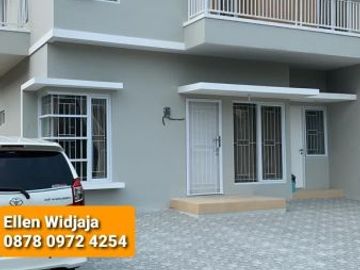 Rumah hoek 2 lantai serpong lagoon Tangerang selatan