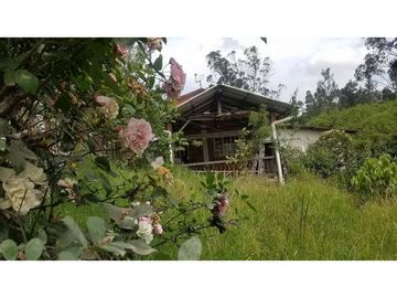 casa y terreno en venta en monay cerca del hospital del seguro