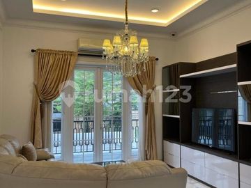 Rumah Mewah Furnished Komplit Lift Swim Pool di The Springs Gs