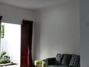 RUMAH CANTIK 2 LANTAI 4 MENIT DARI SLEMAN CITY HALL