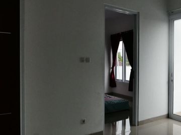 RUMAH CANTIK 2 LANTAI 4 MENIT DARI SLEMAN CITY HALL