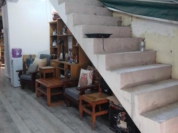 CASA COMODA  CON PATIO Y TERRAZA EN VILLA BALLESTER