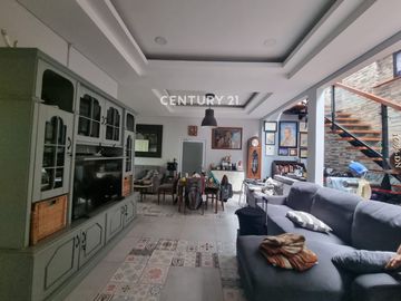 Dijual Rumah Asri Dan Sudah Full Renovasi Puri Bintaro
