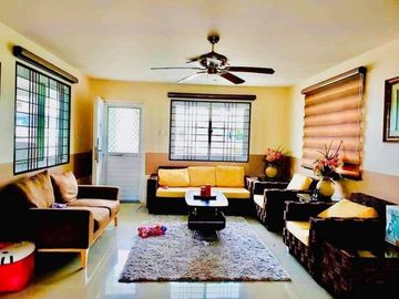 House for RENT with 6 Bedroom in Angeles City Near Clark