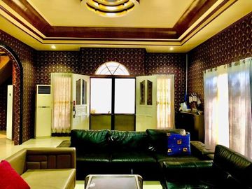 House for RENT with 6 Bedroom in Angeles City Near Clark