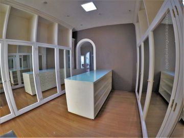Casas en venta  Colinas de San Javier Lujo Andares