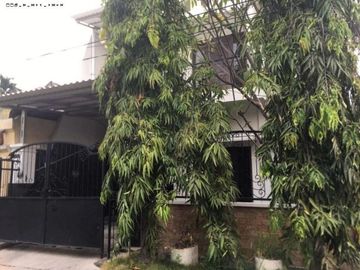 Rumah Sutorejo Timur Hadap Utara Row jalan 2 mobil, umsse