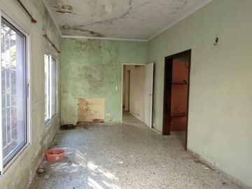 Departamento Tipo Casa en venta en Quilmes Oeste Centro