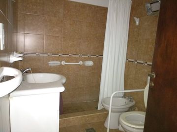 Departamento Tipo Casa en venta en Quilmes Oeste Centro