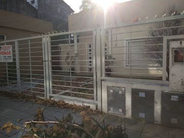 Departamento Tipo Casa en venta en Quilmes Oeste Centro