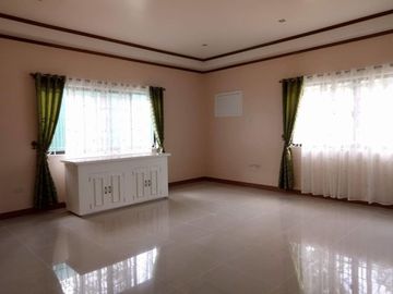 4 Bedroom House for Sale or Rent