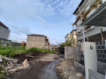 RUMAH 2 LANTAI DALAM PERUMAHAN DI DENPASAR