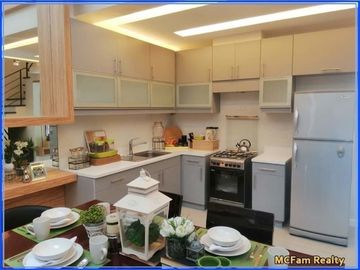 3 Bedroom House and Lot for Sale in Quezon City at 68 Roces Near Fishermall