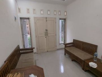 Rumah 2 lantai hook dalam komplek panorama bukit cinere