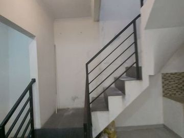 Rumah 2 lantai hook dalam komplek panorama bukit cinere
