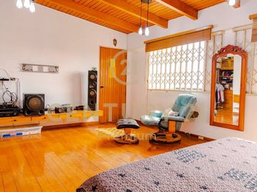 VENDO 2 CASAS A PRECIO DE TERRENO- LOS ÁLAMOS DE MONTERRICO -