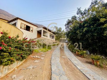 VENDO 2 CASAS A PRECIO DE TERRENO- LOS ÁLAMOS DE MONTERRICO -