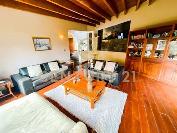 VENDO 2 CASAS A PRECIO DE TERRENO- LOS ÁLAMOS DE MONTERRICO -