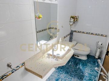 VENDO 2 CASAS A PRECIO DE TERRENO- LOS ÁLAMOS DE MONTERRICO -