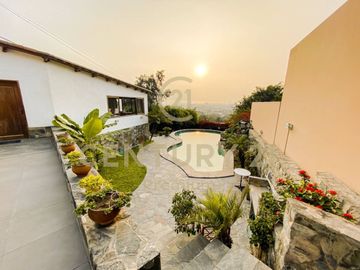 VENDO 2 CASAS A PRECIO DE TERRENO- LOS ÁLAMOS DE MONTERRICO -