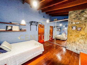 VENDO 2 CASAS A PRECIO DE TERRENO- LOS ÁLAMOS DE MONTERRICO -