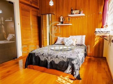 VENDO 2 CASAS A PRECIO DE TERRENO- LOS ÁLAMOS DE MONTERRICO -