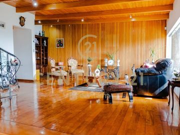 VENDO 2 CASAS A PRECIO DE TERRENO- LOS ÁLAMOS DE MONTERRICO -