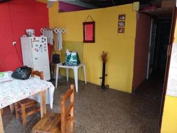 Local/galpon con Vivienda - Venta - Luis Guillon
