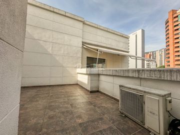 oficina en arriendo en milla de oro. Cod A777300