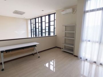 Dijual Rumah Mewah Lancewood Boulevard Navapark BSD City, Special jarang ada