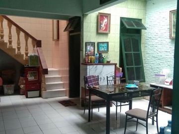 Jual Rumah Mulyosari Utara Terawat Siap Huni