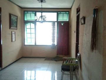 Jual Rumah Mulyosari Utara Terawat Siap Huni