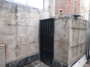 Casa PH en venta en Lanus Este