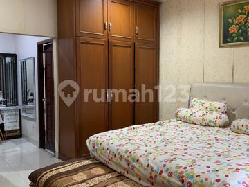 Di Jual Rumah Perumahan Palem Semi Karawachi Hoek