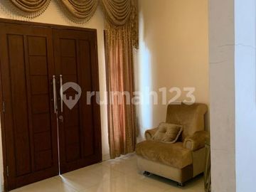 Di Jual Rumah Perumahan Palem Semi Karawachi Hoek