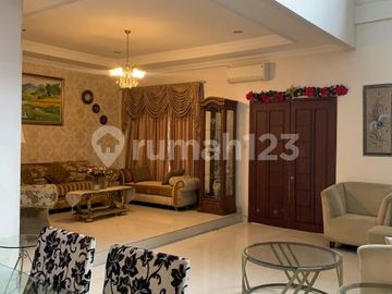 Di Jual Rumah Perumahan Palem Semi Karawachi Hoek
