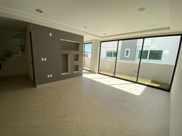 *Cómoda Casa con Maravillosas Vistas a Estrenar, Aqua, Lago Esmeralda