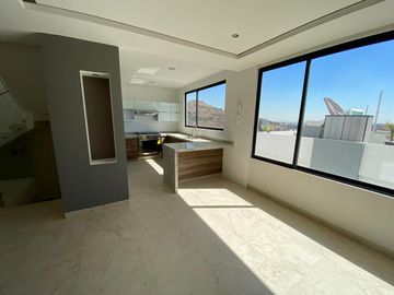 *Cómoda Casa con Maravillosas Vistas a Estrenar, Aqua, Lago Esmeralda