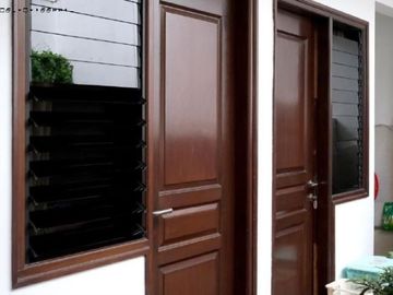 Rumah Mulyosari Tengah MINIMALIS, TERAWAT hadap utara
